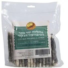 חטיף גליליות עור בקר בדגם 500 ג'ר לכלבים בציפוי דג קוד